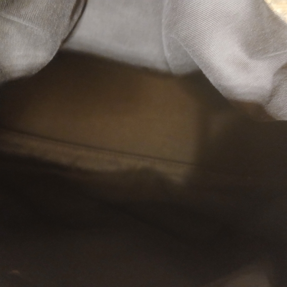 Gucci Tan and Brown Shoulder Bag with Monogram Canvas - Picture 16 of 16